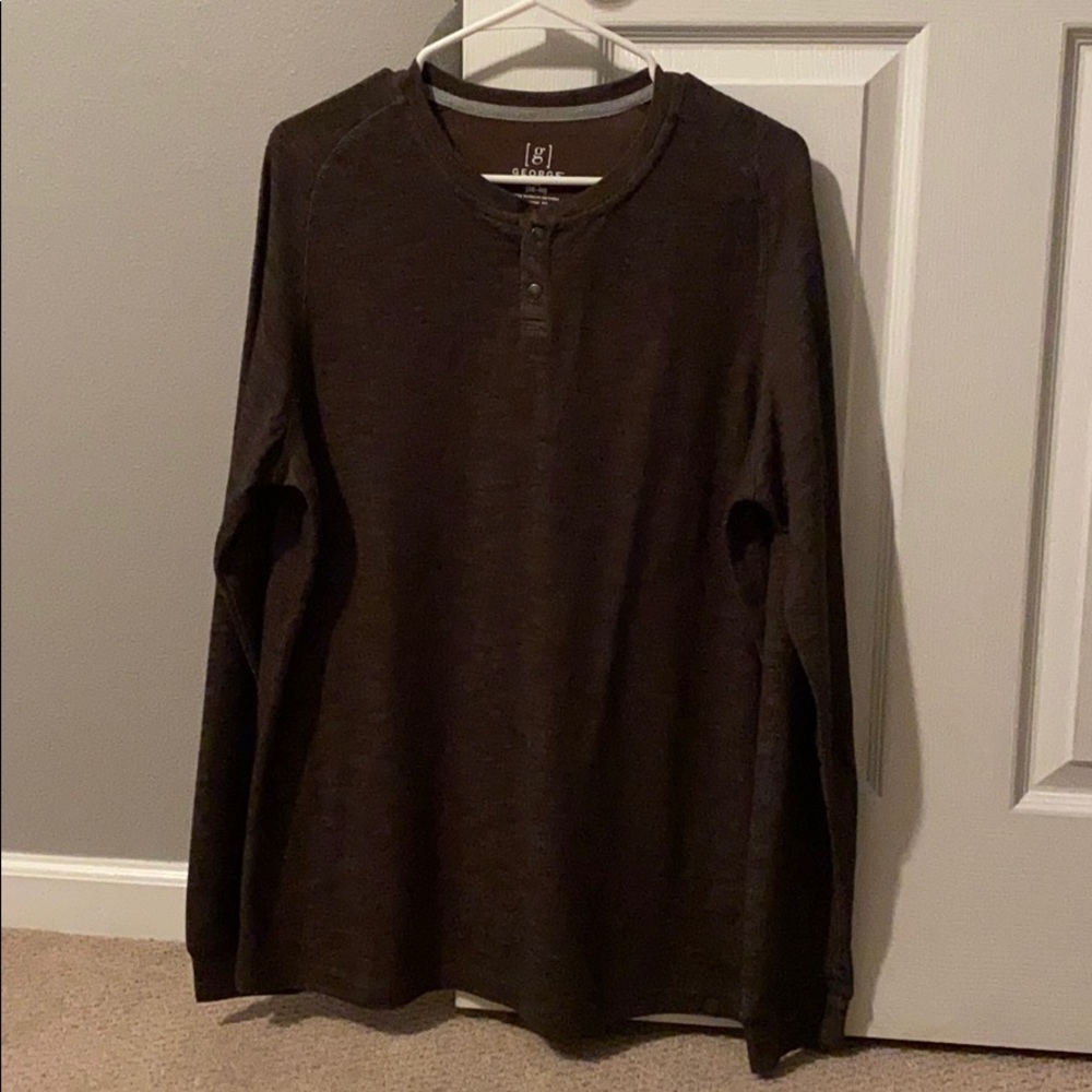 Long sleeve grey button shirt